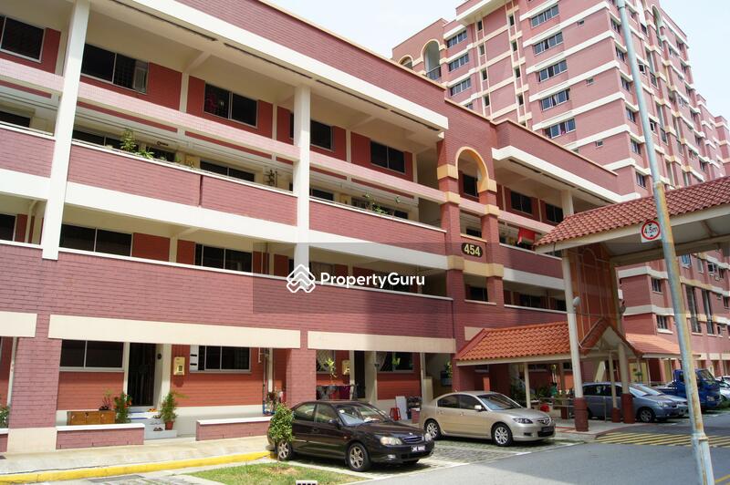 For Sale - 454 Hougang Avenue 10