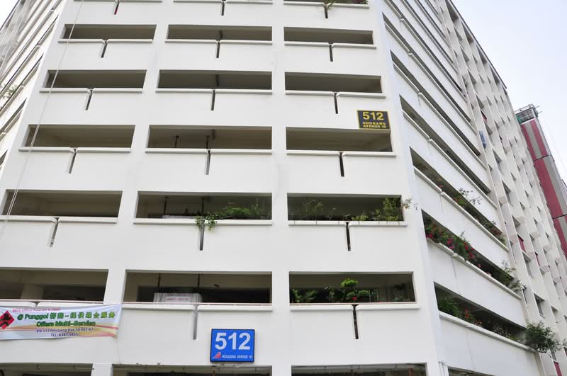 512 Hougang Avenue 10