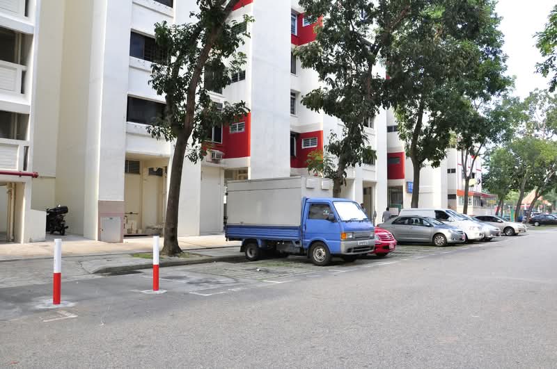 516 Hougang Avenue 10