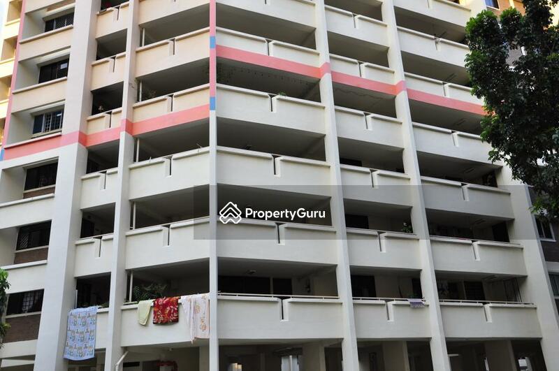 702 Hougang Avenue 2 #0