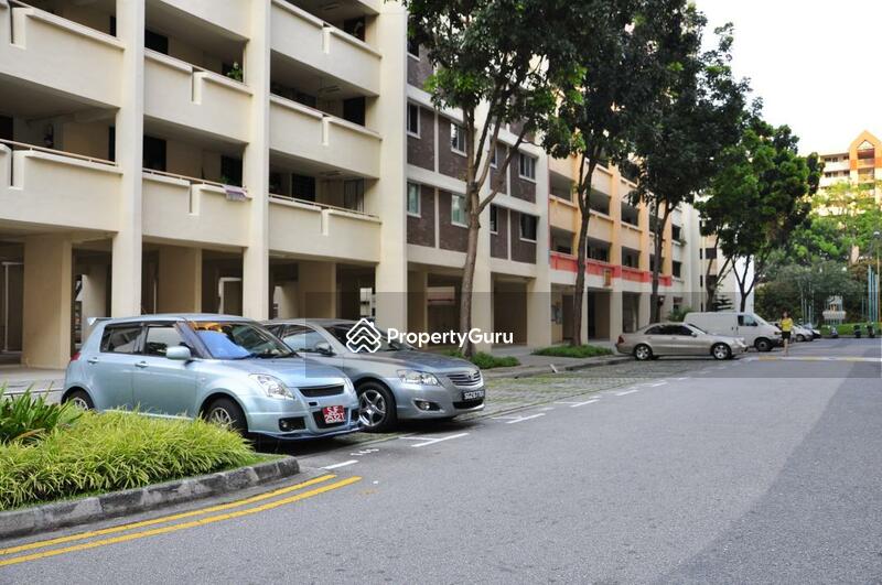 For Rent - 702 Hougang Avenue 2