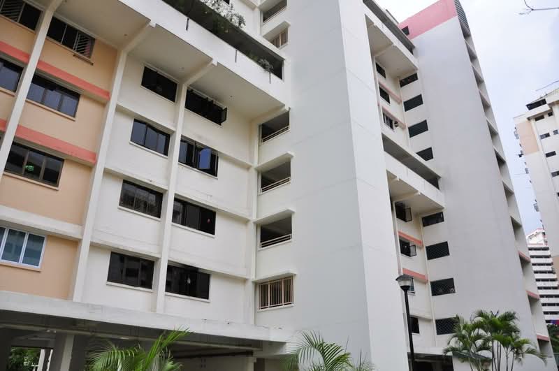 18 Hougang Avenue 3