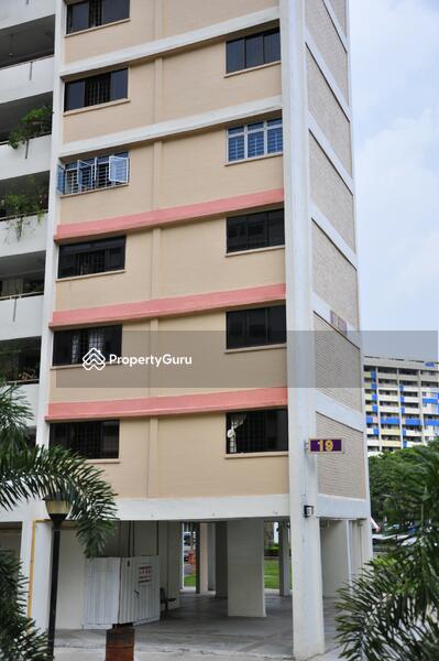 For Sale - 19 Hougang Avenue 3