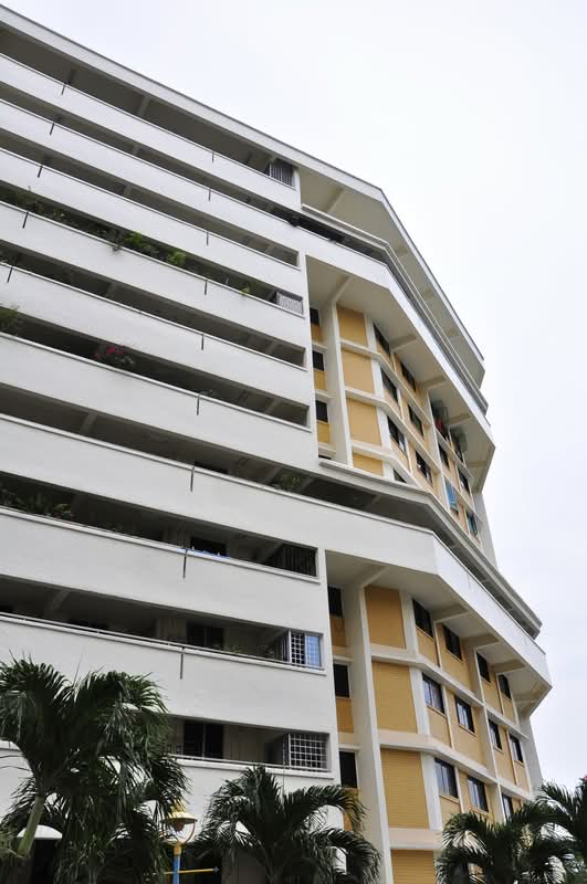 252 Hougang Avenue 3