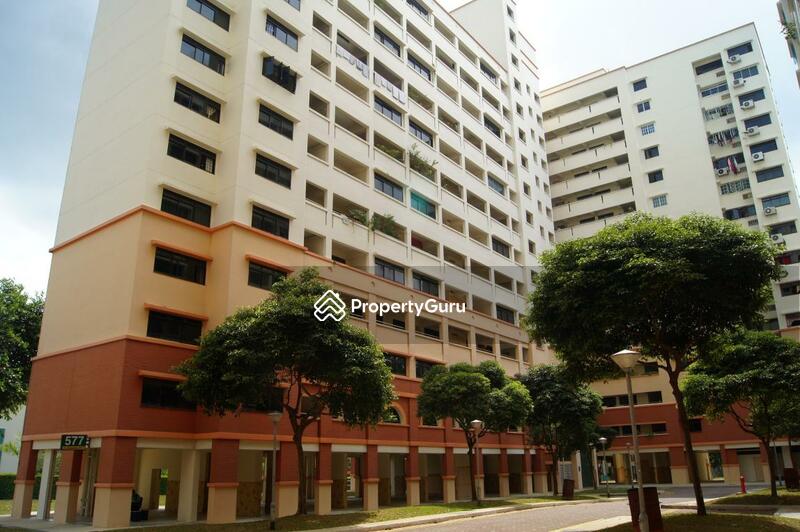 577 Hougang Avenue 4 #0