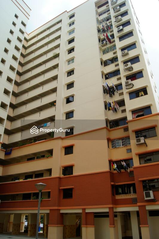 577 Hougang Avenue 4 #0