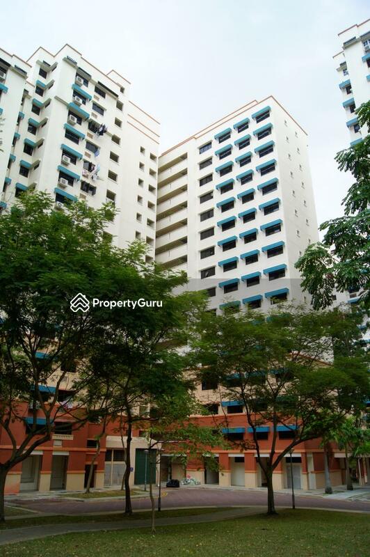 580 Hougang Avenue 4 #0