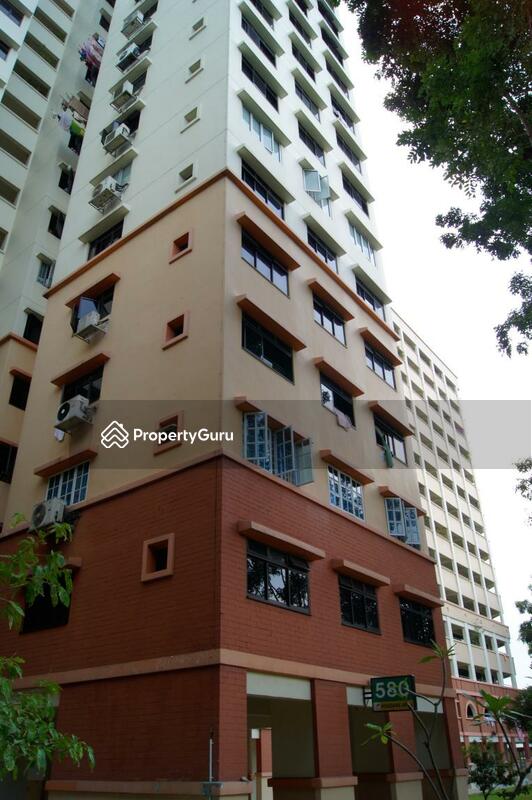 580 Hougang Avenue 4 #0