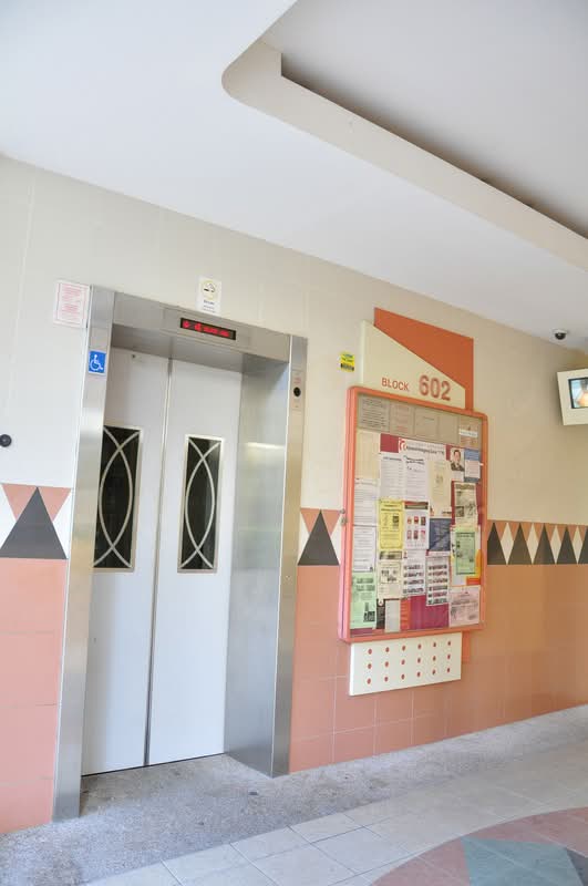 602 Hougang Avenue 4