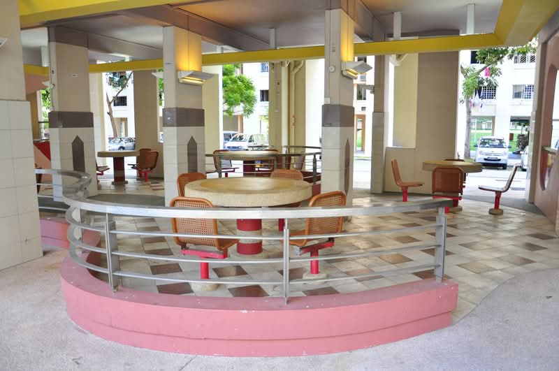 605 Hougang Avenue 4