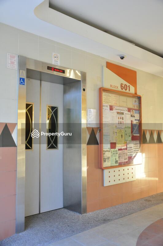 607 Hougang Avenue 4 #0