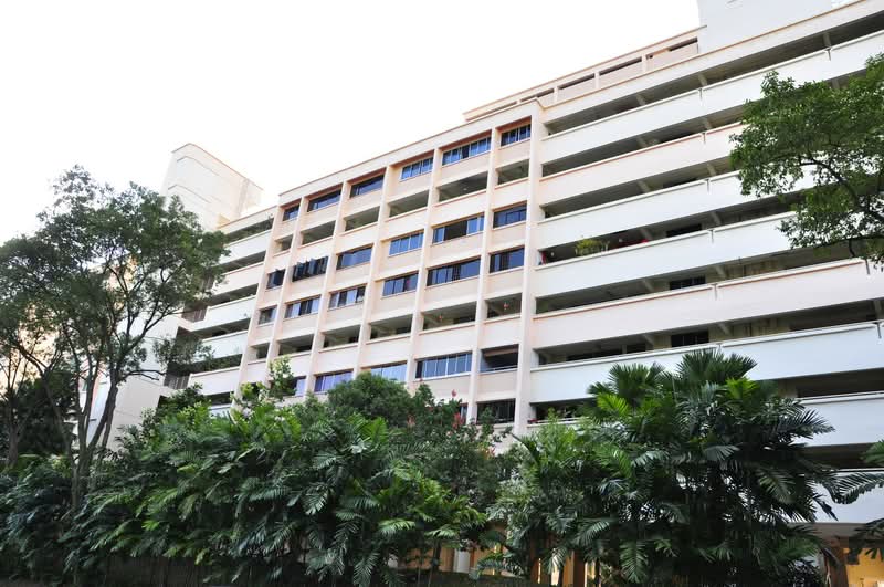 607 Hougang Avenue 4