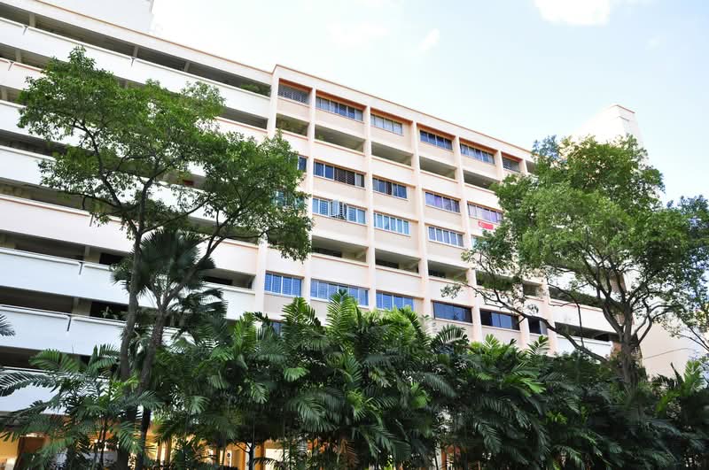 607 Hougang Avenue 4