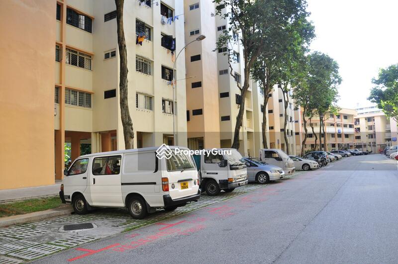 For Sale - 608 Hougang Avenue 4