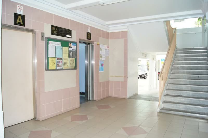 667 Hougang Avenue 4