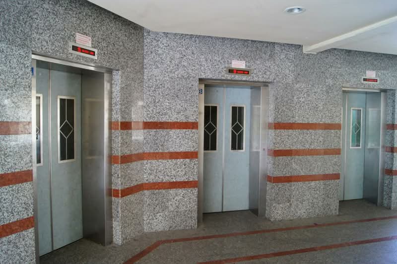 308 Hougang Avenue 5