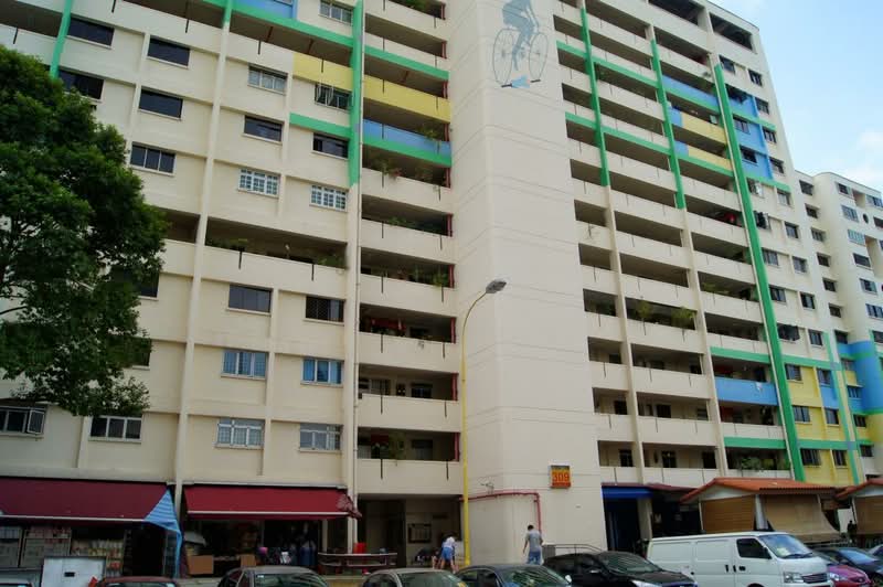 309 Hougang Avenue 5