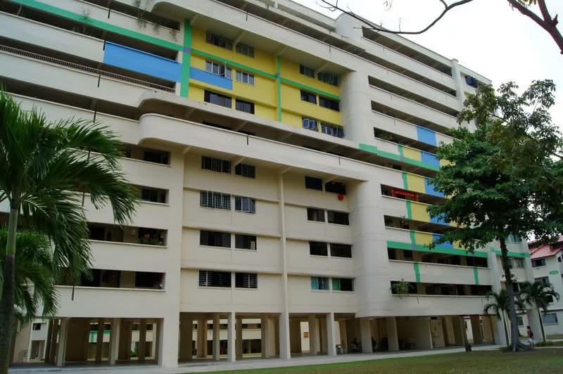 319 Hougang Avenue 5