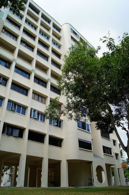 320 Hougang Avenue 5
