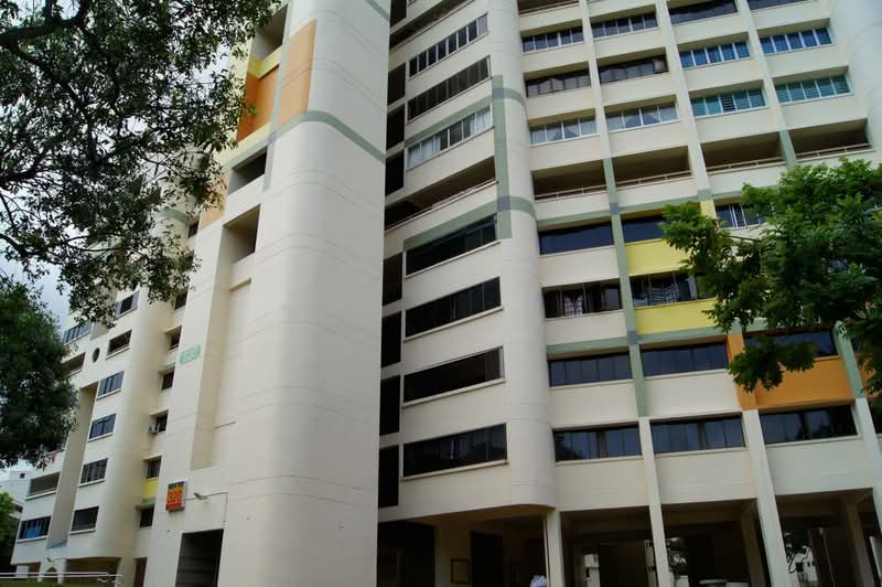 320 Hougang Avenue 5