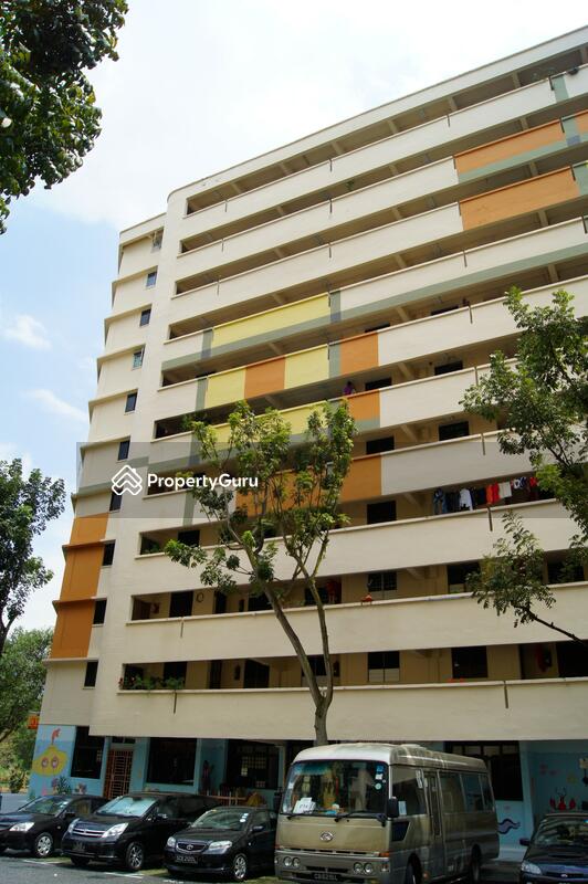 321 Hougang Avenue 5 #0