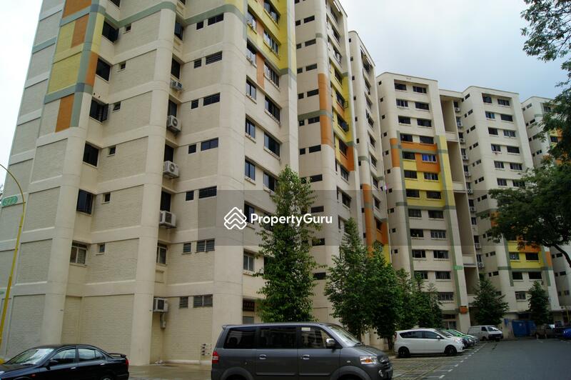 322 Hougang Avenue 5 #0