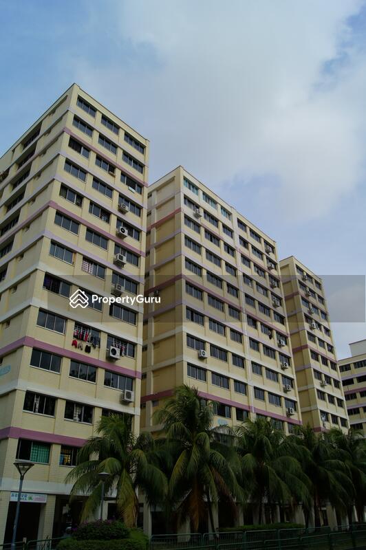425 Hougang Avenue 6 #0