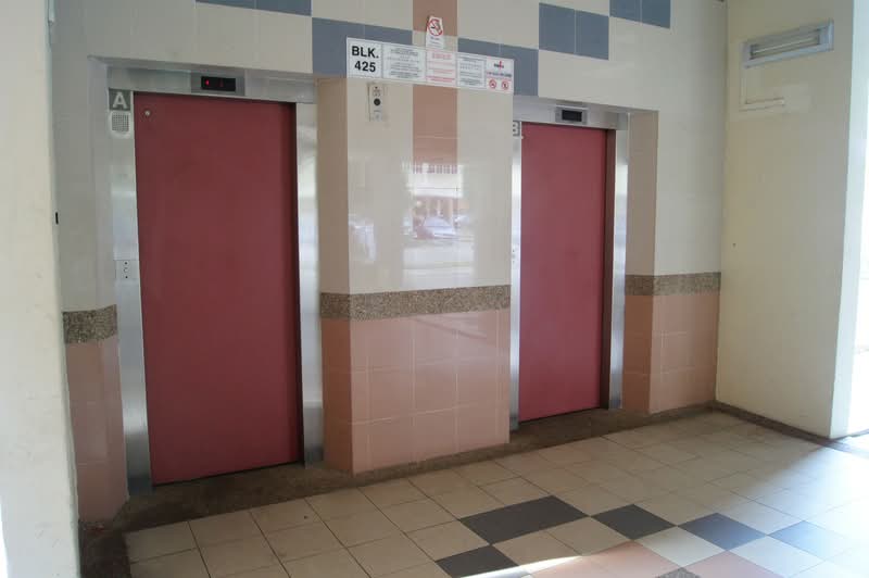 425 Hougang Avenue 6