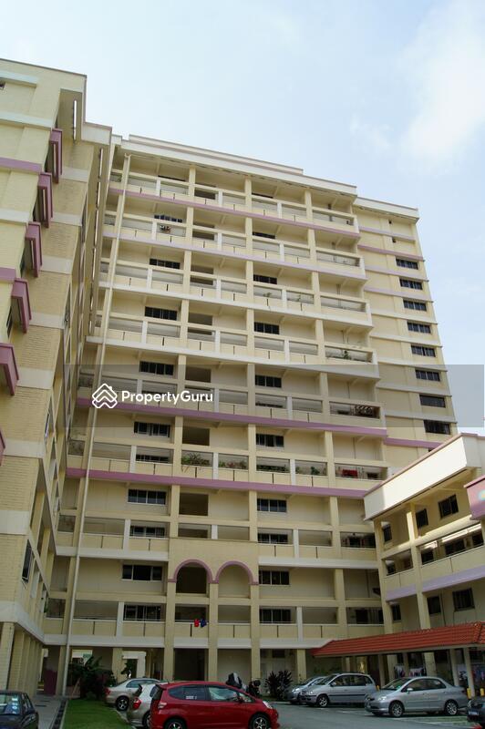 430 Hougang Avenue 6 #0
