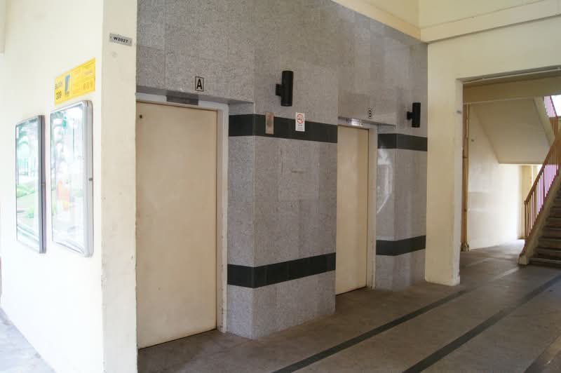 339 Hougang Avenue 7
