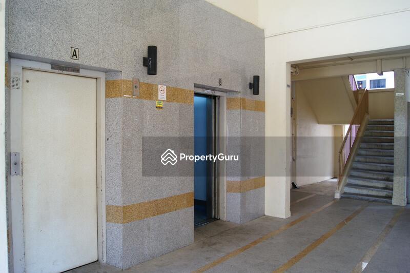 For Sale - 351 Hougang Avenue 7