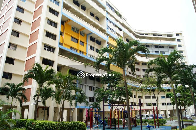 352 Hougang Avenue 7 #0