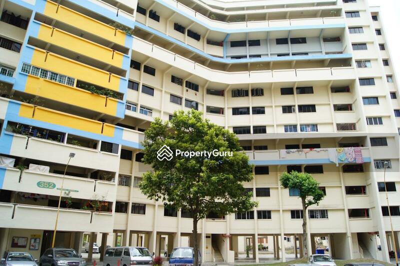 For Sale - 352 Hougang Avenue 7