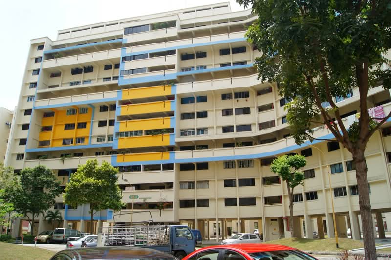 352 Hougang Avenue 7