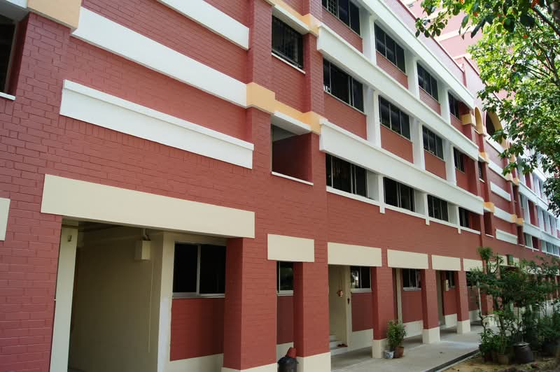438 Hougang Avenue 8