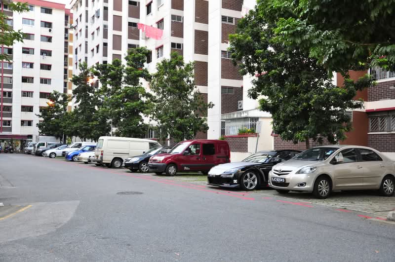502 Hougang Avenue 8