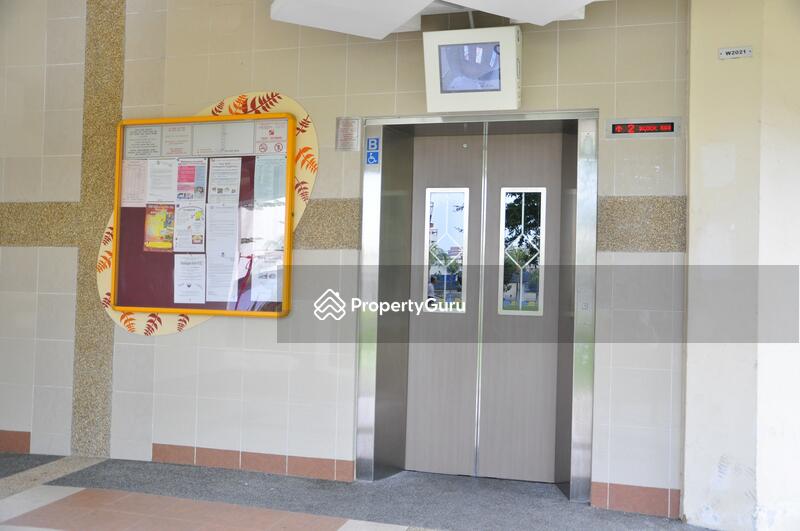 503 Hougang Avenue 8 #0