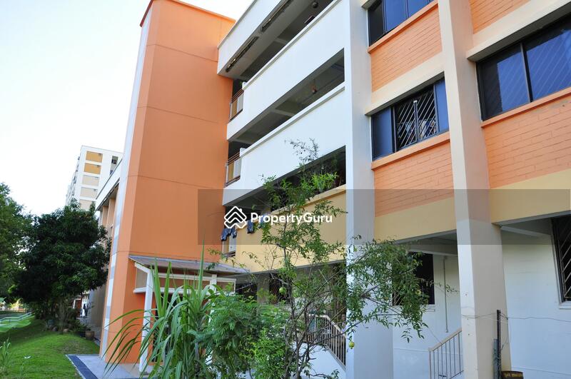 612 Hougang Avenue 8 #0