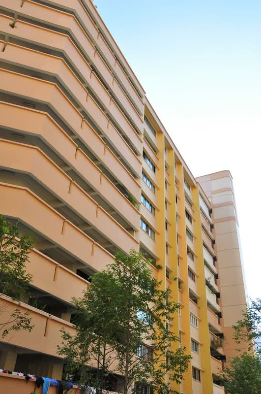 617 Hougang Avenue 8