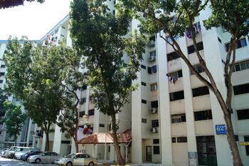 627 Hougang Avenue 8