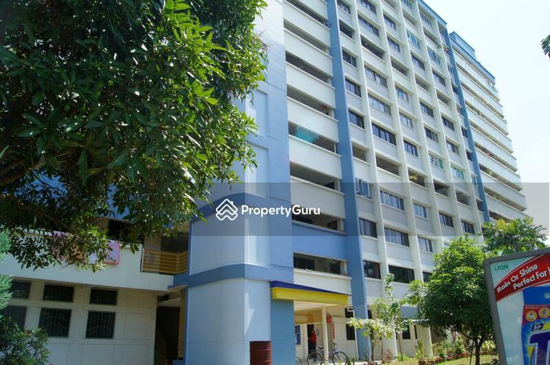 627 Hougang Avenue 8 #0