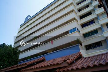 632 Hougang Avenue 8