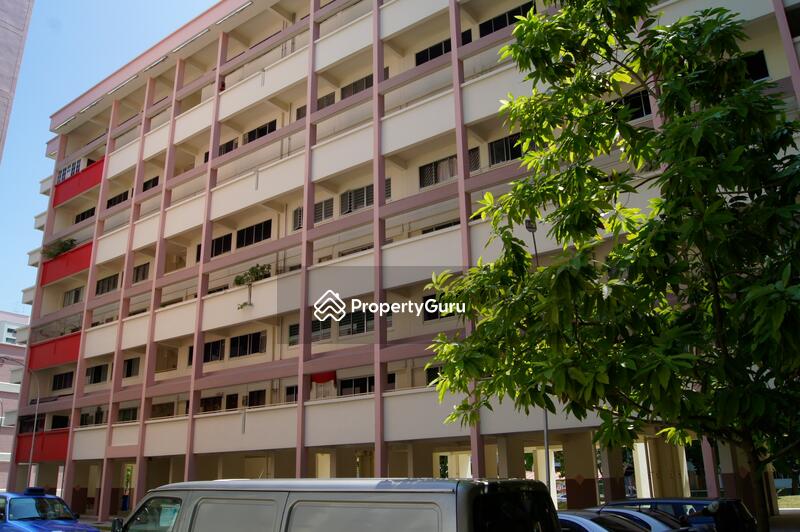 633 Hougang Avenue 8 #0