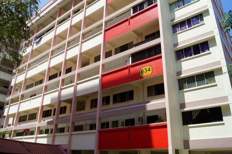 634 Hougang Avenue 8