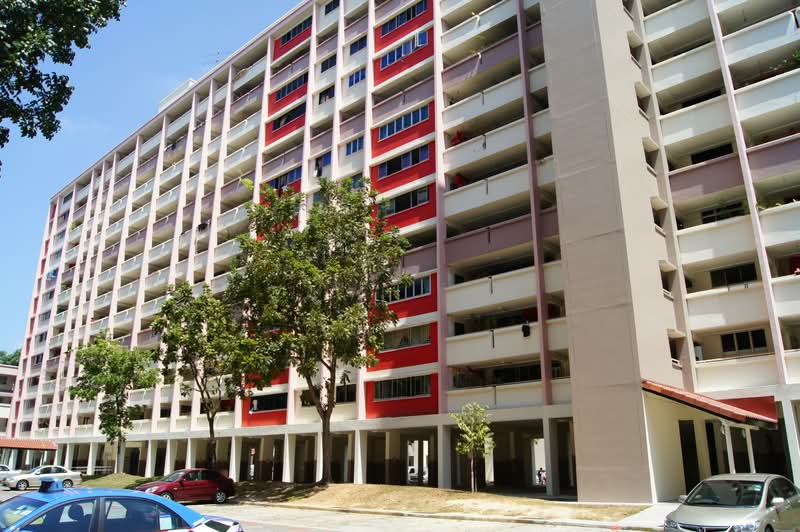 636 Hougang Avenue 8