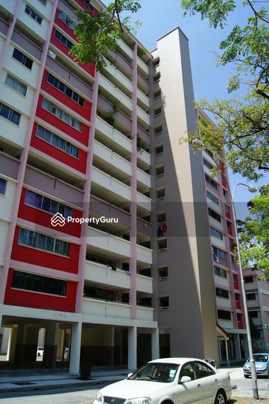 637 Hougang Avenue 8 #0