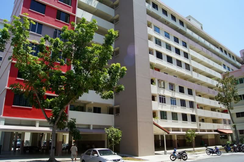 642 Hougang Avenue 8