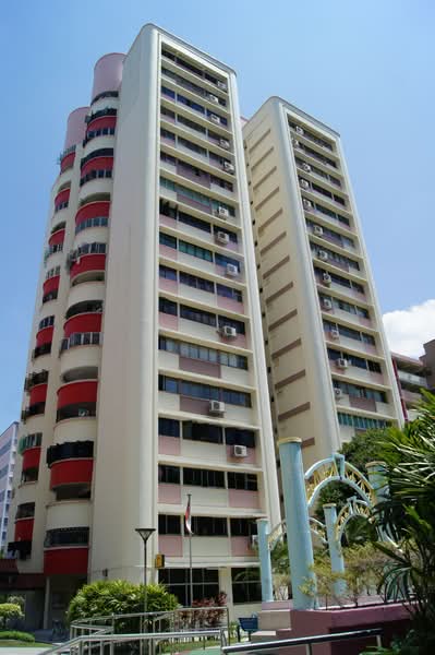 643 Hougang Avenue 8, 643 Hougang Avenue 8, 3 Bedrooms, 1,292 sqft, HDB Flat For Sale, by Mei-Ci Lui, 500134215 - PropertyGuru.com.sg