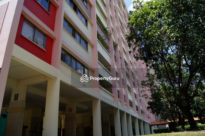 648 Hougang Avenue 8 #0