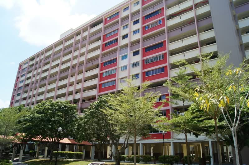 648 Hougang Avenue 8